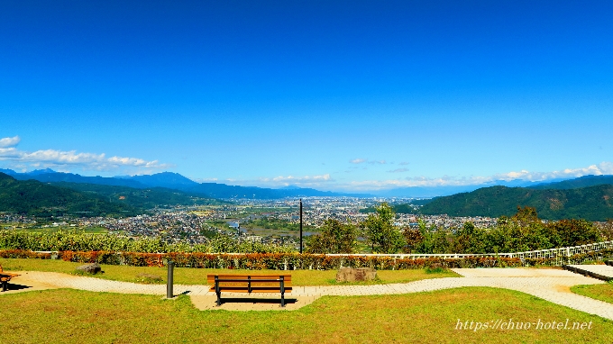 長野道姨捨SA善光寺平風景